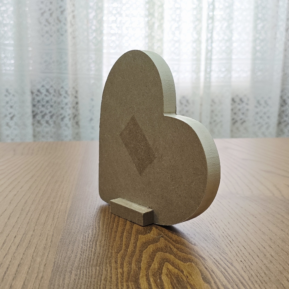Home is Where Your Mom Is Tabletop Heart Shaped Sign with Flowers Shelf Decor - Picture 4 of 9